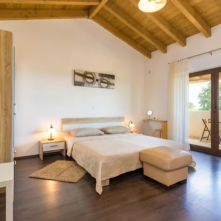 Beeindruckende Mit Beheiztem Privatpool By Interhome Ferienhaus