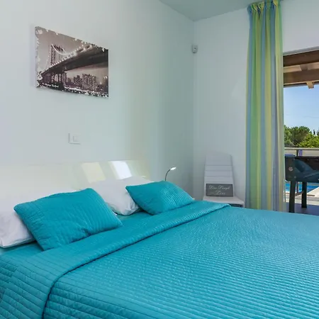 Ferienhaus Beeindruckende Mit Beheiztem Privatpool By Interhome *