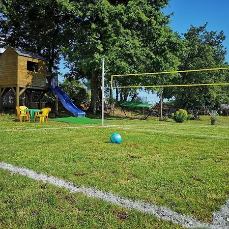 Beeindruckende Mit Beheiztem Privatpool By Interhome *